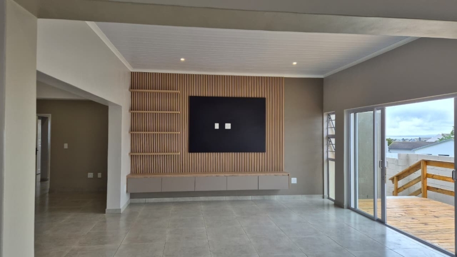 4 Bedroom Property for Sale in Country Club Western Cape